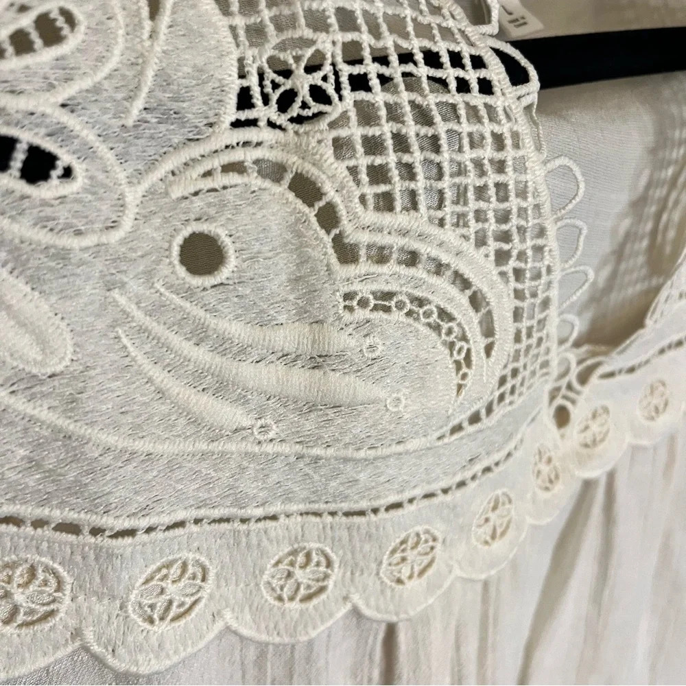 Ivory Lace Puff Sleeved Long Sleeve Blouse - Picture 3 of 7